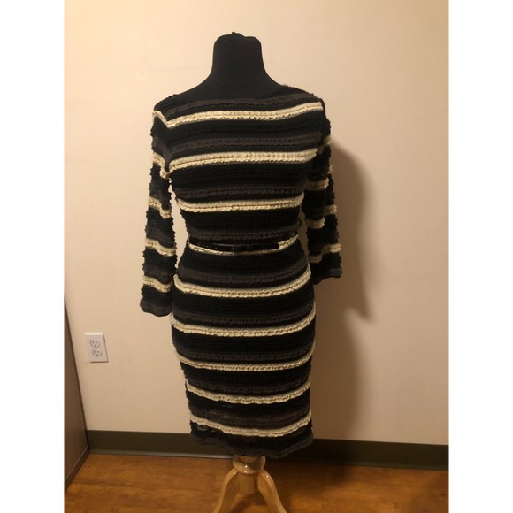 Sharagano Textured Long-Sleeve Belted Dress Size 10 - Picture 2 of 5